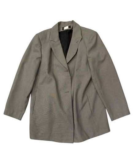 Photo of free Harve Benard Woman’s Jacket (Brooklyn Storage) #1