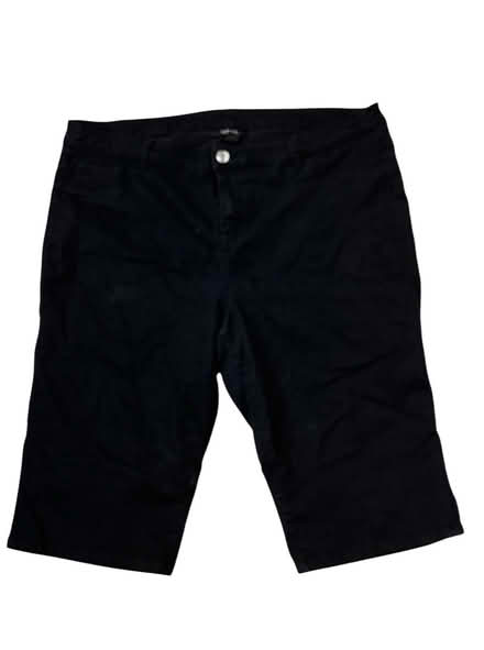 Photo of free Style & Co Woman’s Black Shorts (Brooklyn Storage) #1