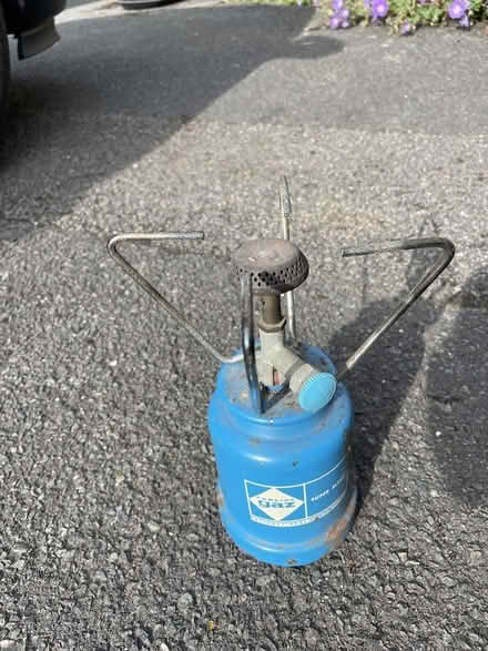Photo of free Standalone gas stove for camping (Lower Kingswood KT20) #1
