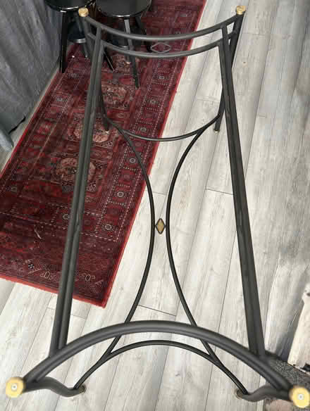 Photo of free Table leg/stand (Station Parade E17) #1