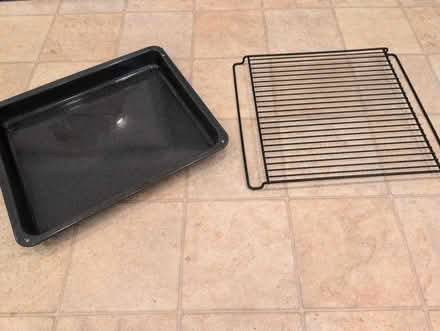 Photo of free Oven tray and rack (Eastcote HA5) #1