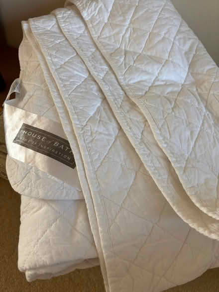 Photo of free King-size duvet 4tog (Bexleyheath DA6) #1