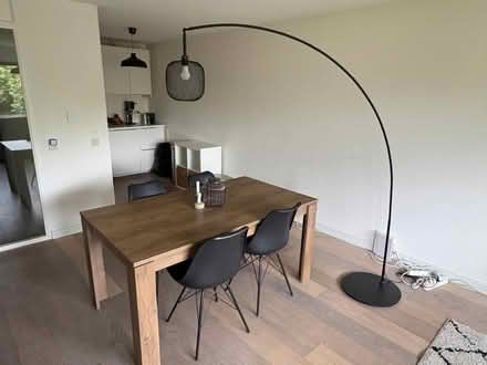 Photo of free Dinning table with 4 chairs & lamp (Amsterdam Centrum Oost) #1