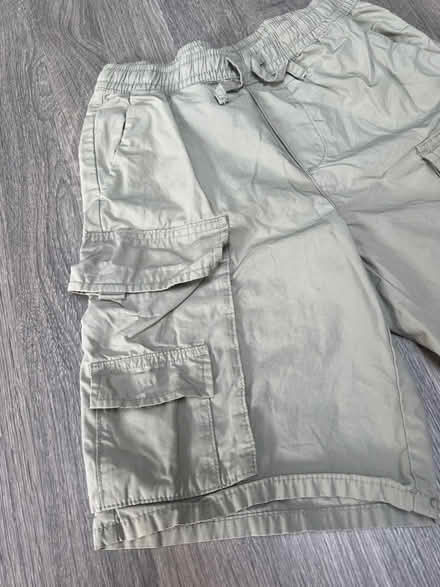 Photo of free H&M Beige Cargo shorts. 10-11 years. Good condition. (Southsea PO4) #4