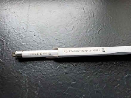 Photo of free Fluorescent tube (Woodley RG5) #1