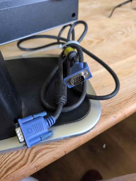 Photo of free HP Computer monitor (East Mains G74) #3
