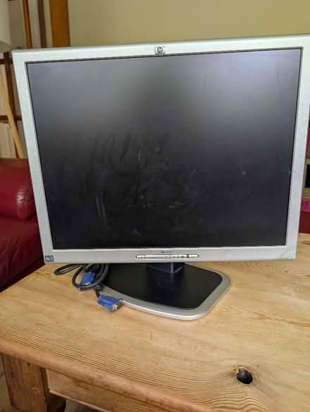 Photo of free HP Computer monitor (East Mains G74) #1