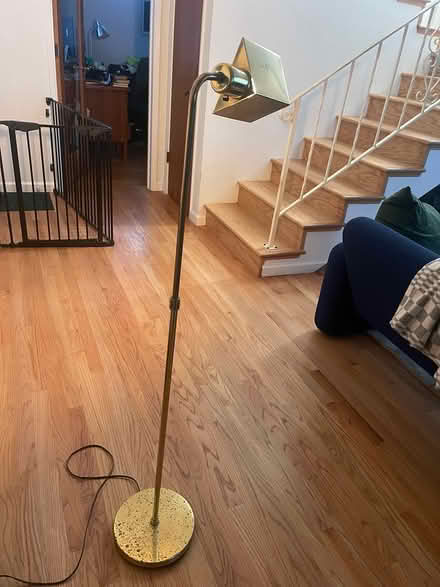 Photo of free Retro MCM brass floor lamp (Near Gibbs Park) #3