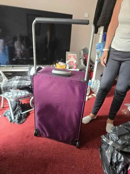 Photo of free It suitcase (Willington Quay NE28) #3