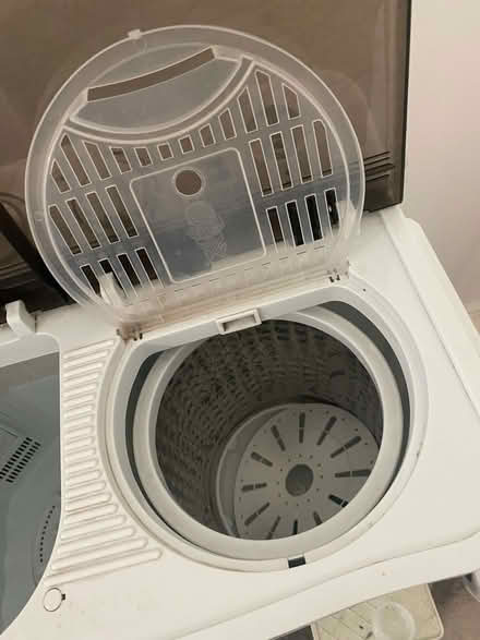 Photo of free Portable Twin Tub Washing Machine & Spin Dryer – 8.5KG+stand (Nailsea BS48) #3