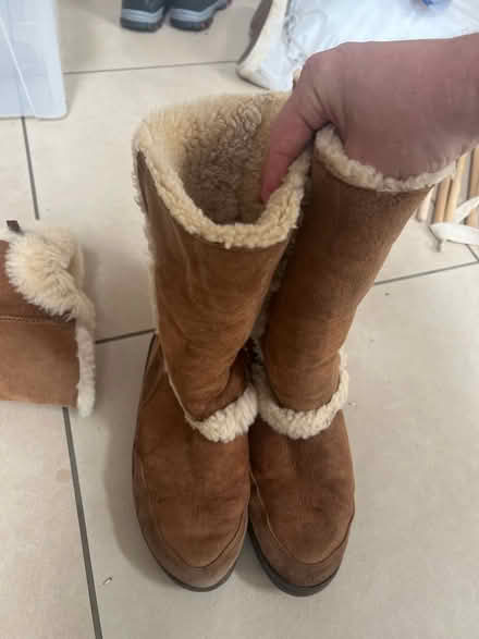 Photo of free Genuine Ugg boots size 8.5/6.5 (Hucknall, Nottingham) #3