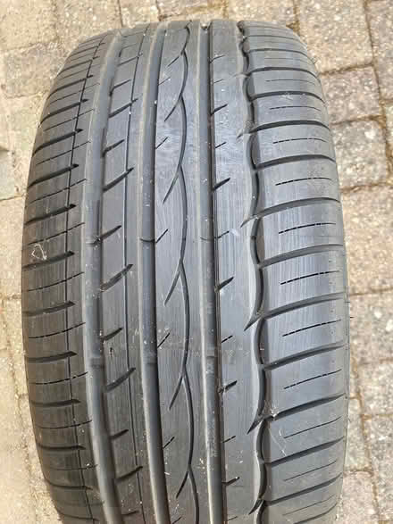 Photo of free Roadcruza RA710 tyre, 225/14ZR18 (Stock CM4) #2