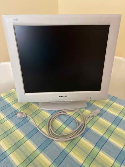 Photo of free Computer monitor (Burnhamthorpe and Tomken) #1