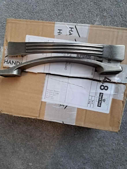 Photo of free 18x kitchen cabinet handles - like new (Allerton L18) #2