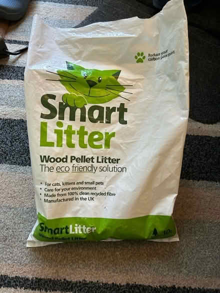 Photo of free Cat litter (Jennetts park RG12) #1