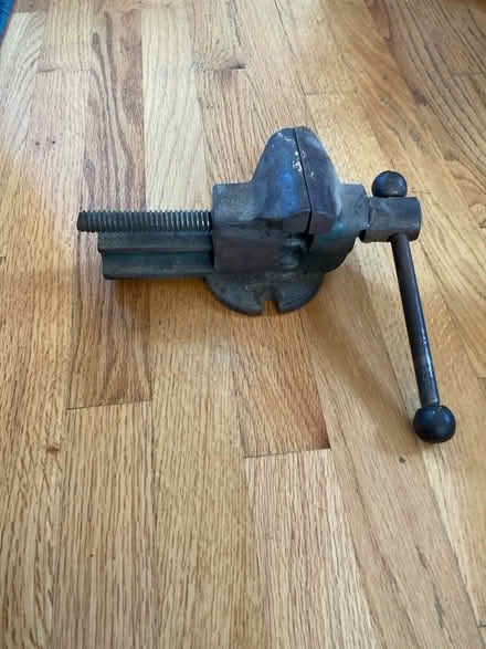 Photo of free 3.5” metal vice (Waltham ma) #1