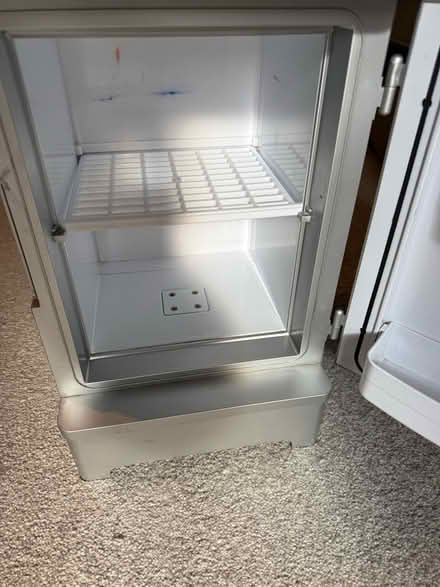 Photo of free Mini fridge cooler (with warm function) NO POWER CABLE (Emerson Valley MK4) #2