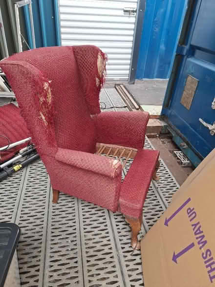 Photo of free Queen Anne Armchair for restoration (Holmes FY5) #2