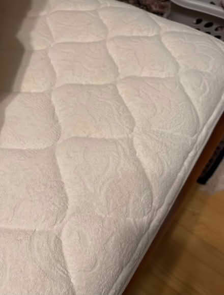 Photo of free Simmons Beautyrest - Quuen (Oradell) #1