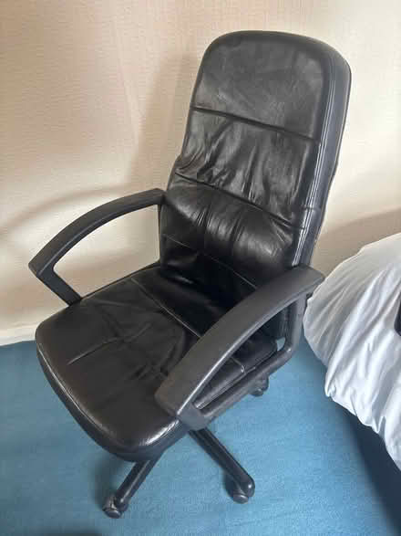 Photo of free Swivelling Office Chair (LS17 moortown) #1