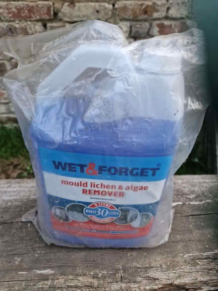 Photo of free Wet and forget (Sunningdale SL5) #1