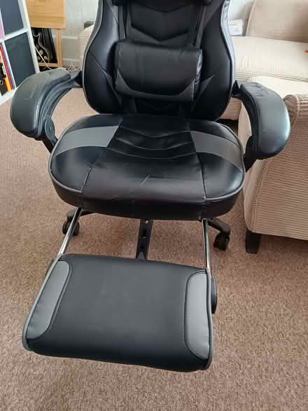 Photo of free Gaming Chair With Foot Rest (Hednesford WS12) #1