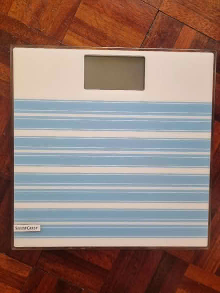 Photo of free Simple Bathroom scales (Barnard's Green WR14) #1
