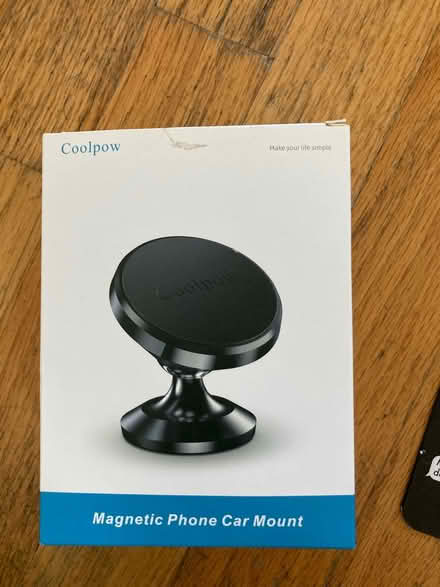 Photo of free Magnetic phone car mount (Waltham ma) #1