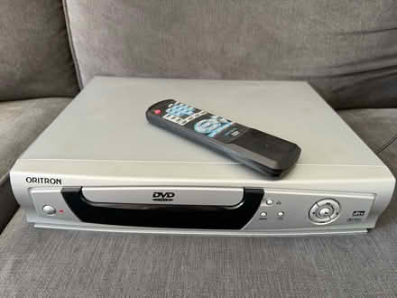 Photo of free DVD player and remote (needs batteries) (Emerson Valley MK4) #1