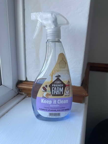Photo of free Small pet cage cleaner (Shepshed LE12) #1