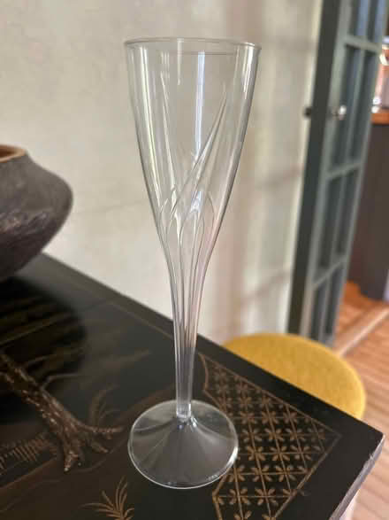 Photo of free Plastic champagne flutes (Wilmette) #1