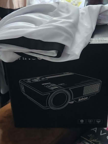 Photo of free mobile phone projector for wall (Wolverton MK12) #1