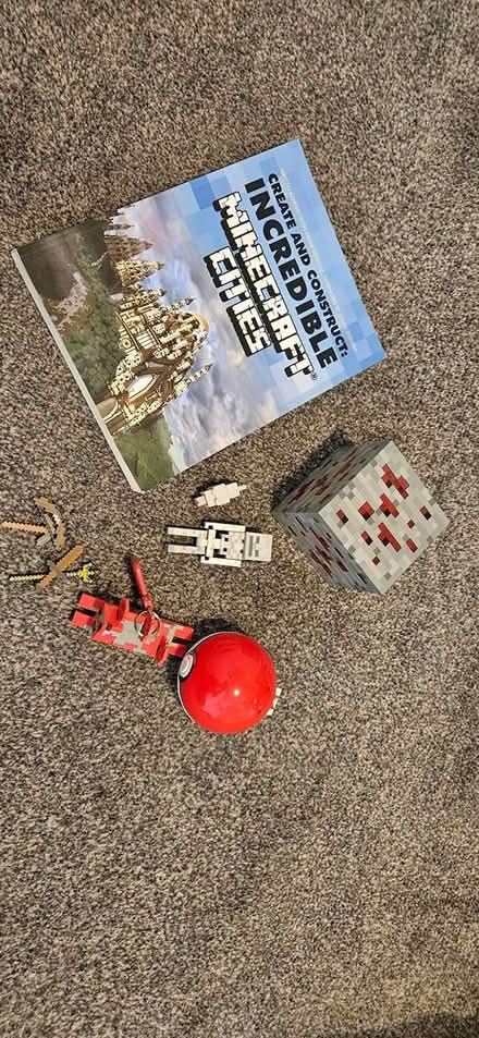 Photo of free TOYS Minecraft/Pokemon (Dublin15 Carpenterstown) #1