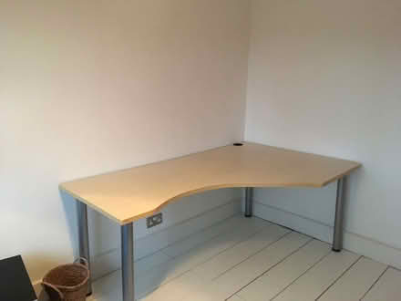 Photo of free Office Corner Desk (Pale) (Henley-on-Thames RG9) #1