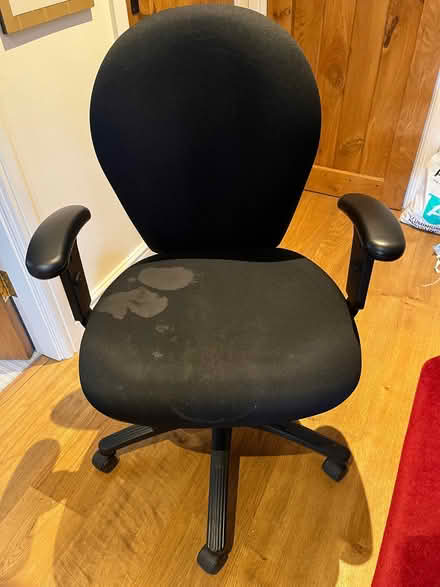Photo of free office chair (Elsfield OX3) #1