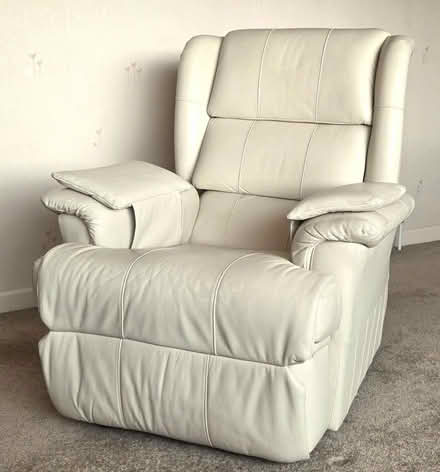Photo of free Cream Leather Recliner (manual) (Euxton PR7) #2