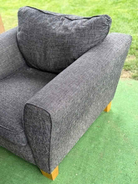 Photo of free Sofa chair (LU2) #3