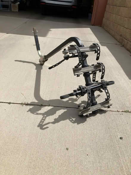 Photo of free Yakima 4-bike hitch rack (north Laramie, W Hill area) #2