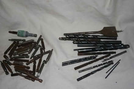 Photo of free misc drill bits & screwdriver bits (Big Timber & Randall Rd, Elgin) #1