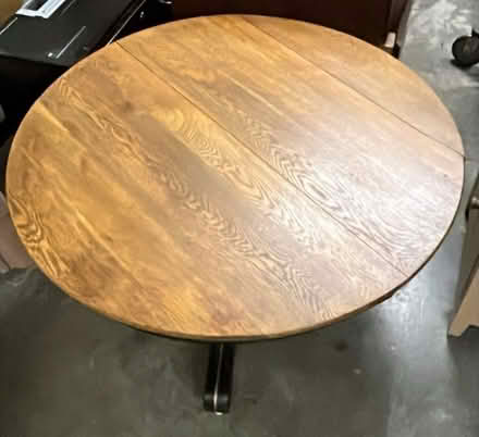 Photo of free Low round table (New Paltz and vicinity) #1