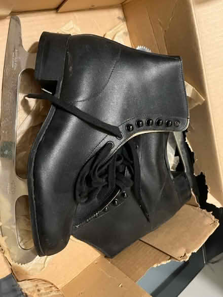 Photo of free Vintage ice skates size 5 (Lansdale) #1