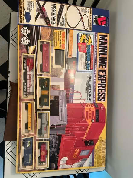 Photo of free Classic HO Scale Train set (Ashton Heights, Arlington) #1