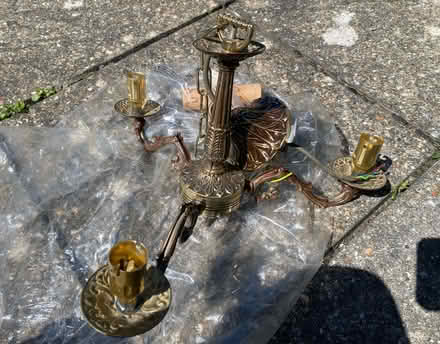 Photo of free Brass chandelier with fittings (Eastbourne BN21) #1