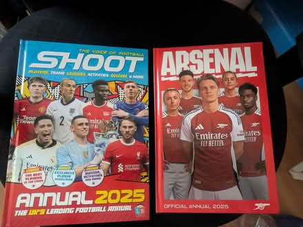 Photo of free 2 Football/Soccer books from UK (Hunt Club) #1