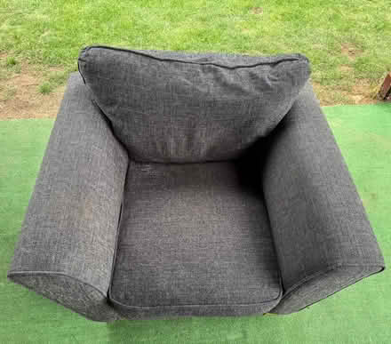Photo of free Sofa chair (LU2) #2
