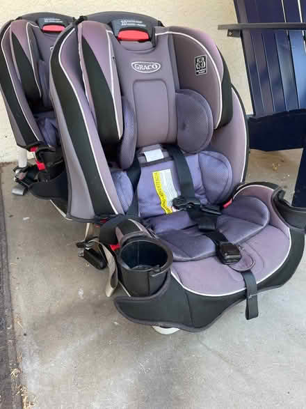 Photo of free Car seats x 2 (Washington and Lomas) #1