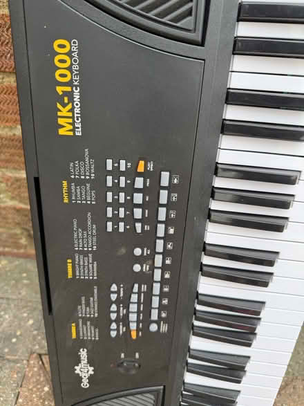Photo of free Kids Piano keyboard (Luton) #2