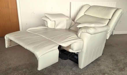 Photo of free Cream Leather Recliner (manual) (Euxton PR7) #4