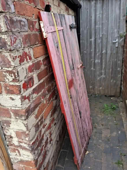 Photo of free Shed door (mansfield woodhouse NG19) #4
