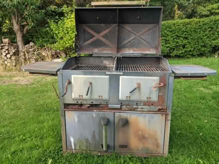 Photo of free BBQ (CW6 0sz) #1